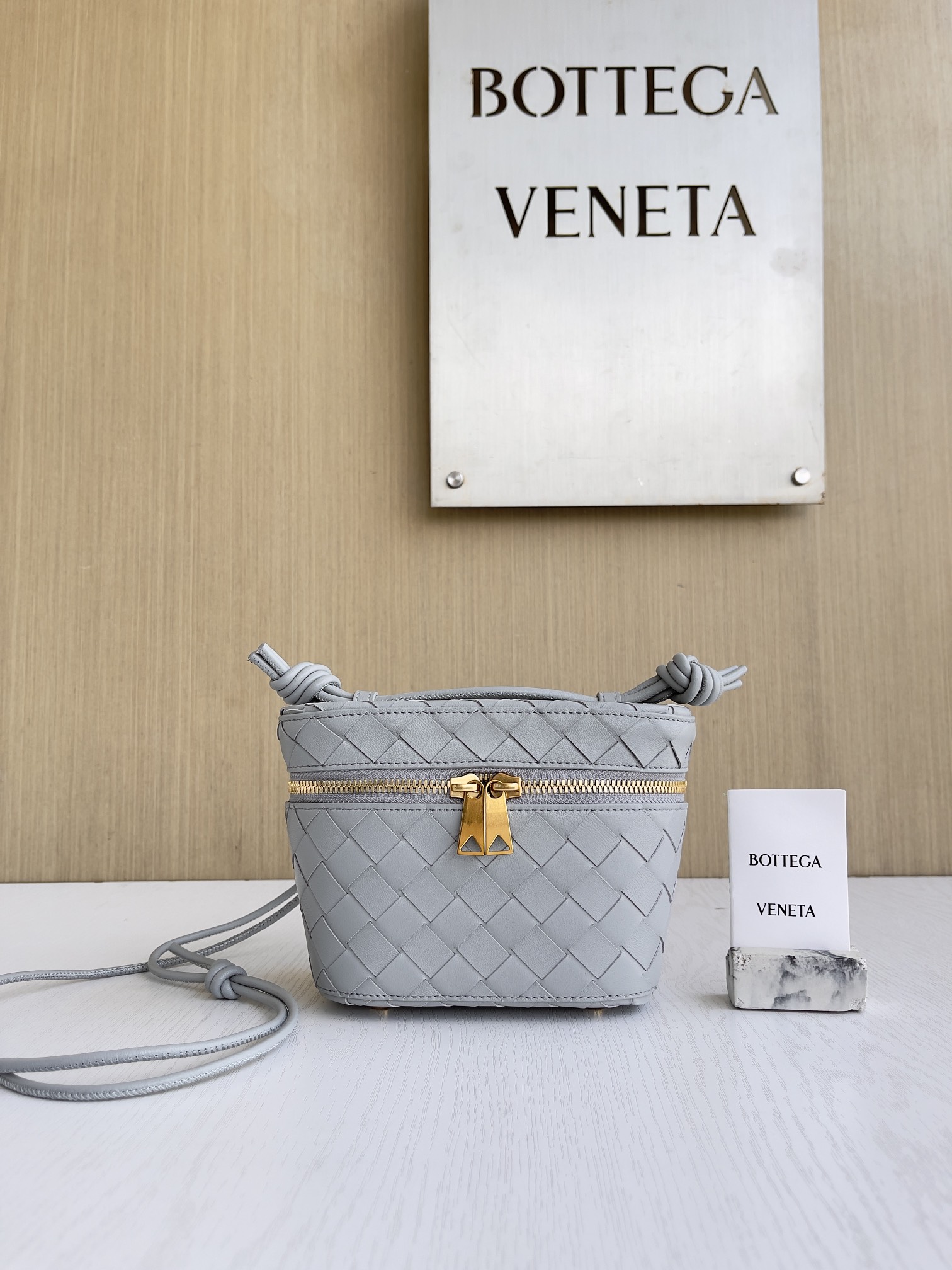 보테가베네타 Bottega Veneta Mini Intrecciato Vanity Case 743551 18CM