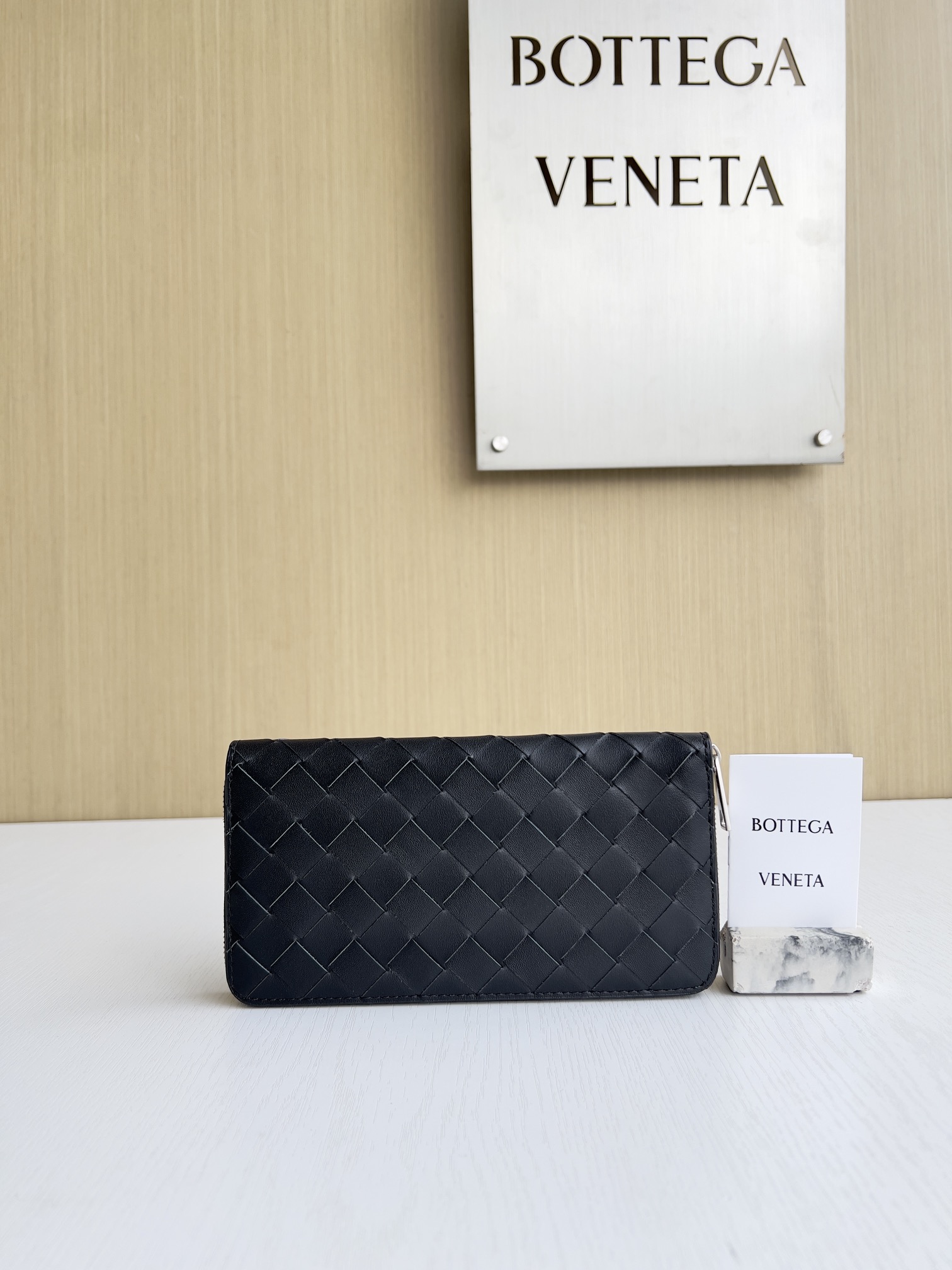 보테가 베네타 Bottega Veneta 593217 Intrecciato Zip Around Wallet 19CM