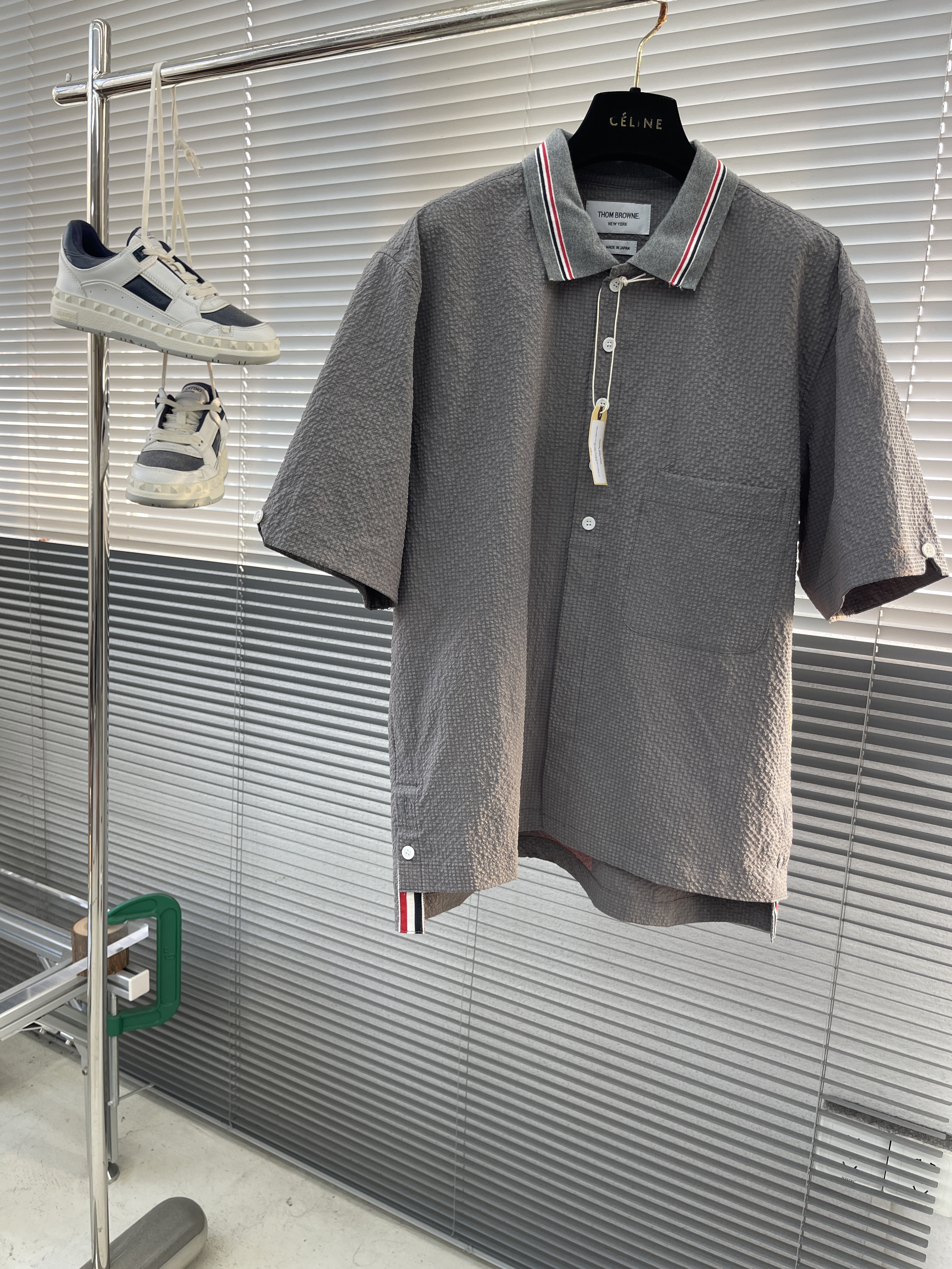 톰브라운 Thom Browne 반팔셔츠