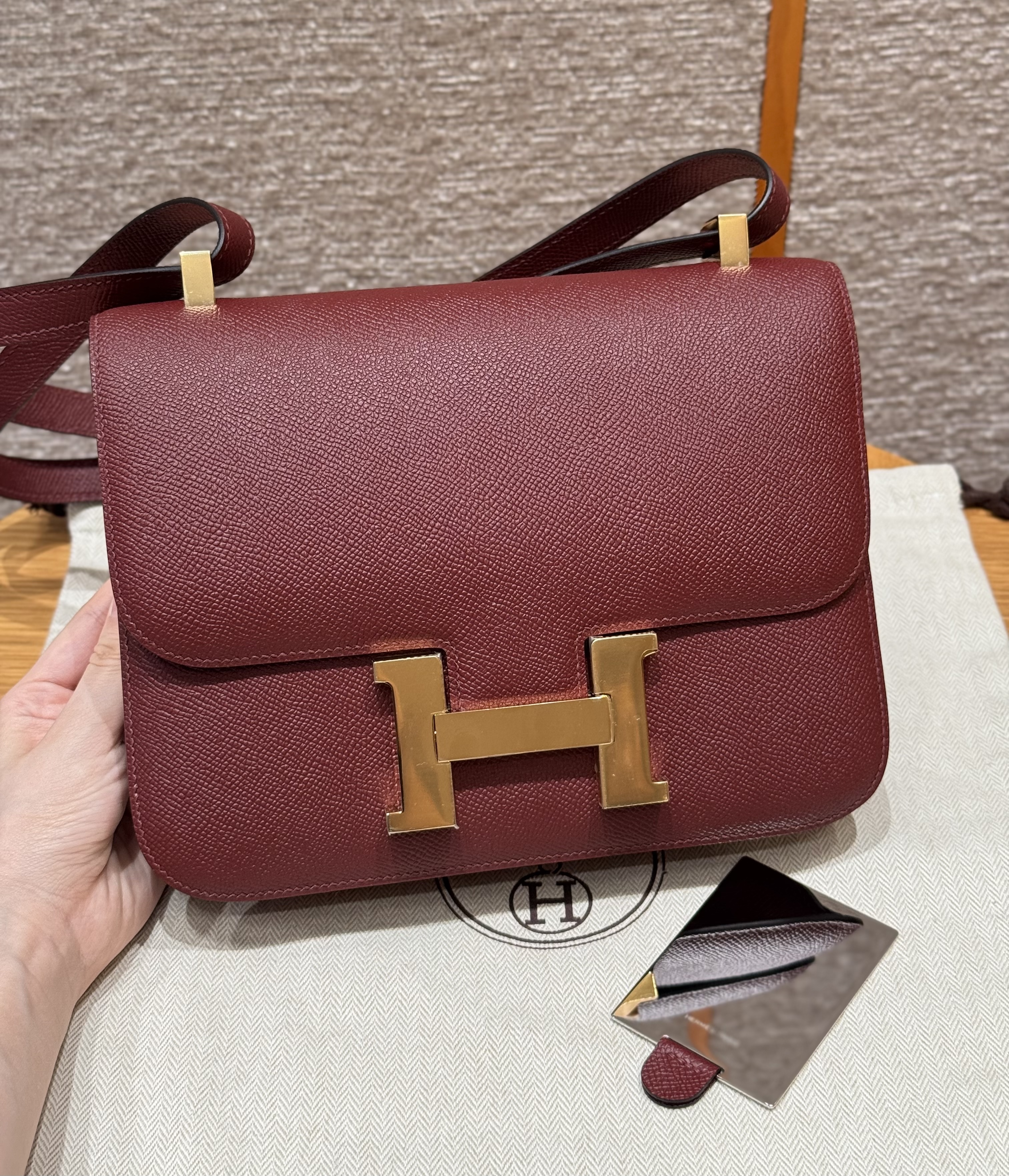 에르메스 Hermes Constance with mirror 24cm Epsom 55 Rouge H/gold