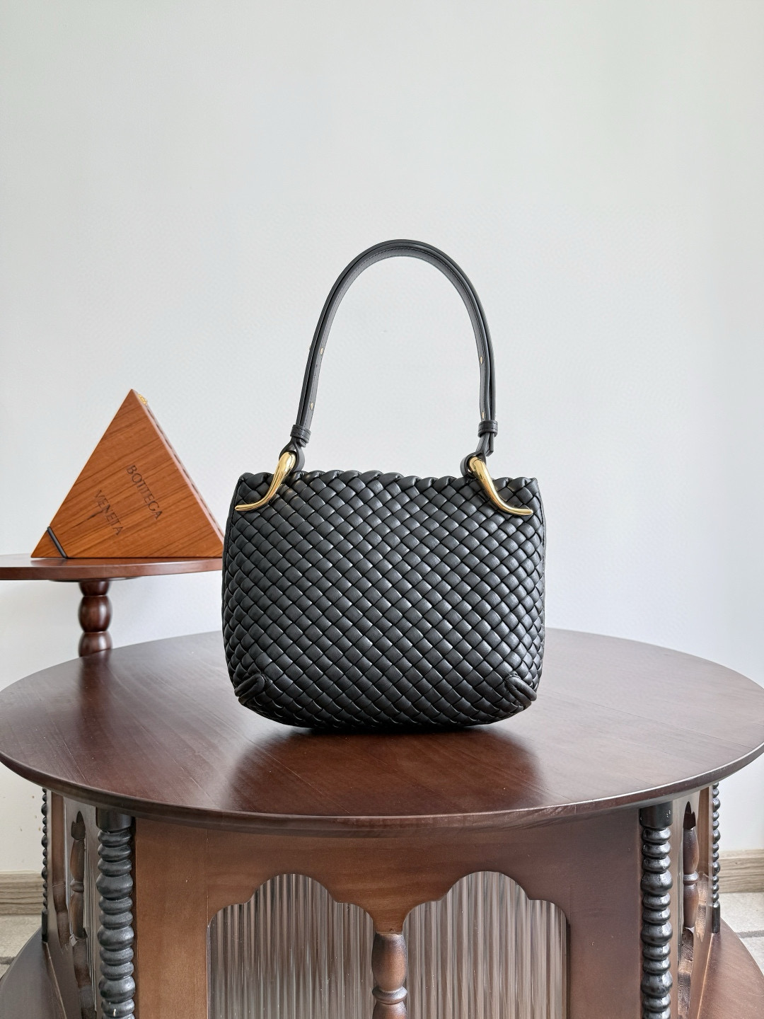 보테가베네타 Bottega Veneta Clicker 730968 28CM