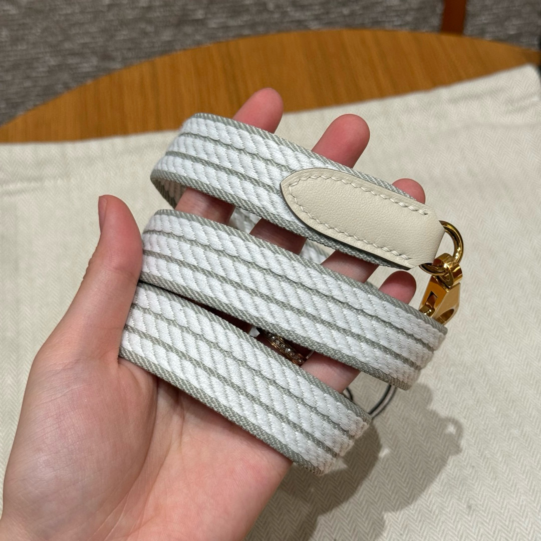 에르메스 Hermes Evelyne strap