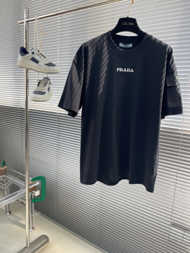 프라다 Prada 반팔 티셔츠
