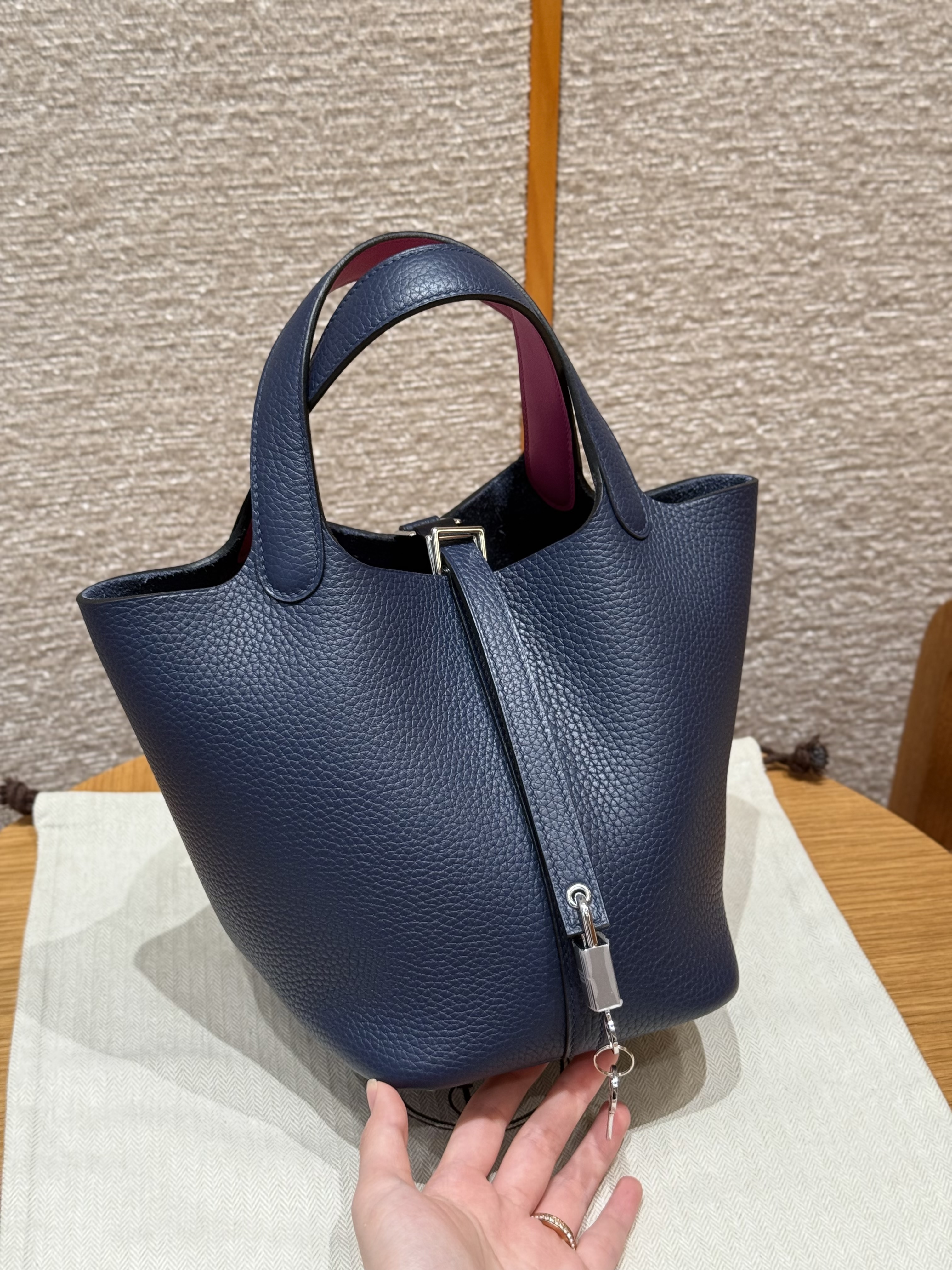 에르메스 Hermes Picotin lock 18cm clemence 73 Blue saphir and L3 Rose purple/sliver