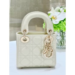 디올 Dior Lady Dior Micro Bag White 12cm