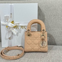 디올 Dior Lady Dior Micro Bag Naked powder12cm