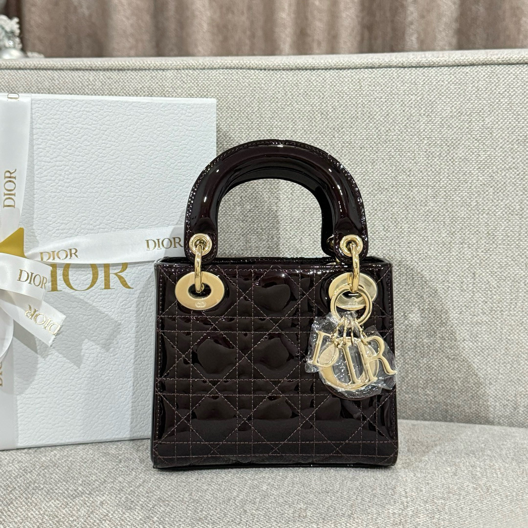 디올 Dior Mini Lady Dior Bag Cherries 17cm