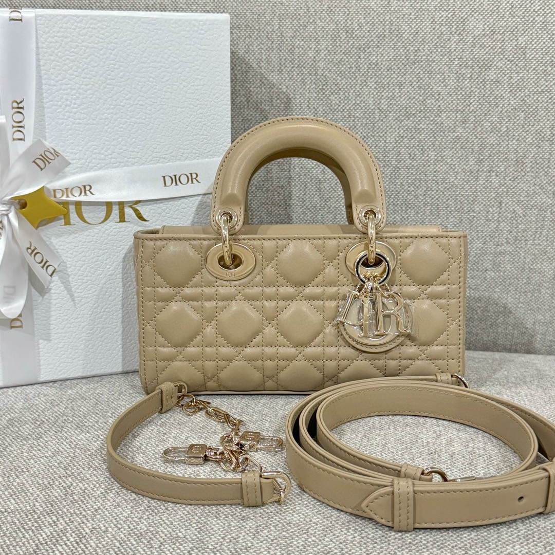 디올 Dior Small Lady D-Joy Bag Apricot 22cm
