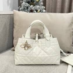 디올 Dior Small Dior Toujours Bag White 23cm