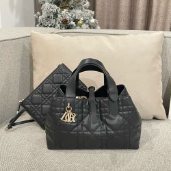 디올 Dior Small Dior Toujours Bag Black 23cm