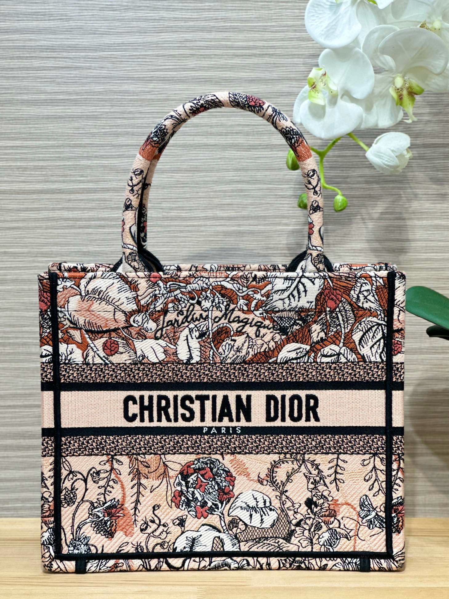 디올 Dior Small Dior Book Tote 26.5cm