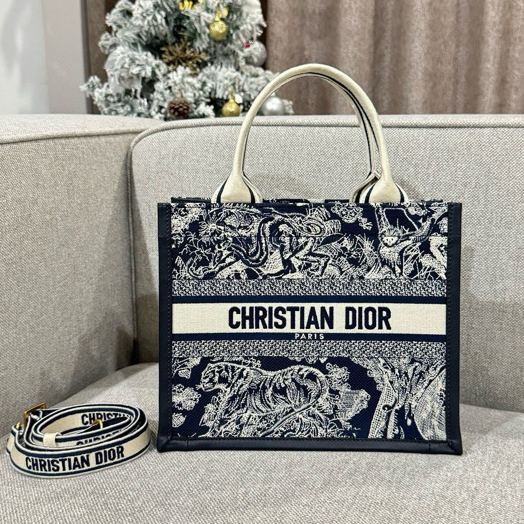 디올 Dior Small Dior Book Tote Blue Reverse 26.5cm