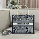 디올 Dior Small Dior Book Tote Blue Reverse 26.5cm