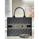 디올 Dior Medium Dior Book Tote Oblique Jacquard blue 36.5cm