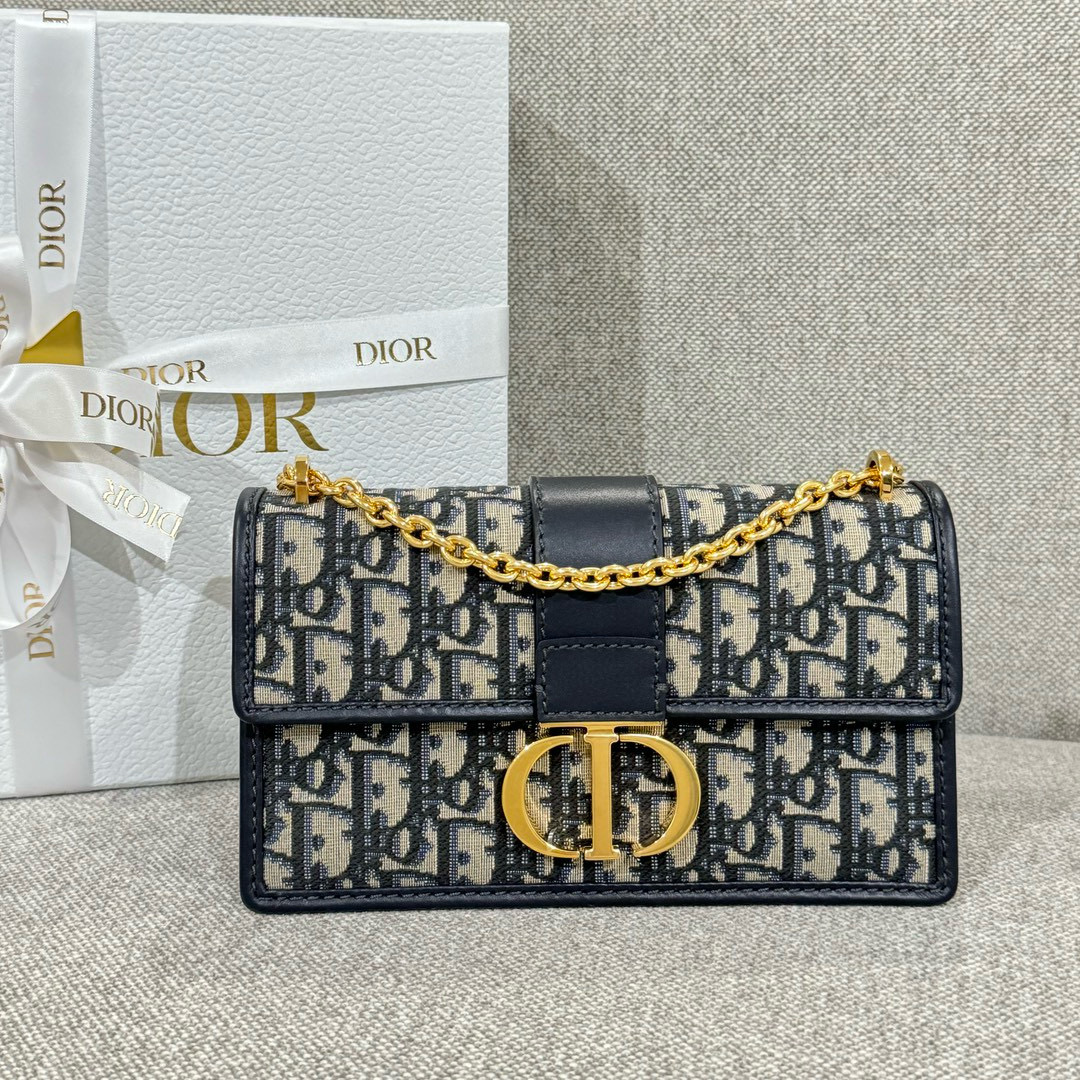 디올 Dior 30 Montaigne East-West Bag with Chain Oblique Jacquard Blue 21cm