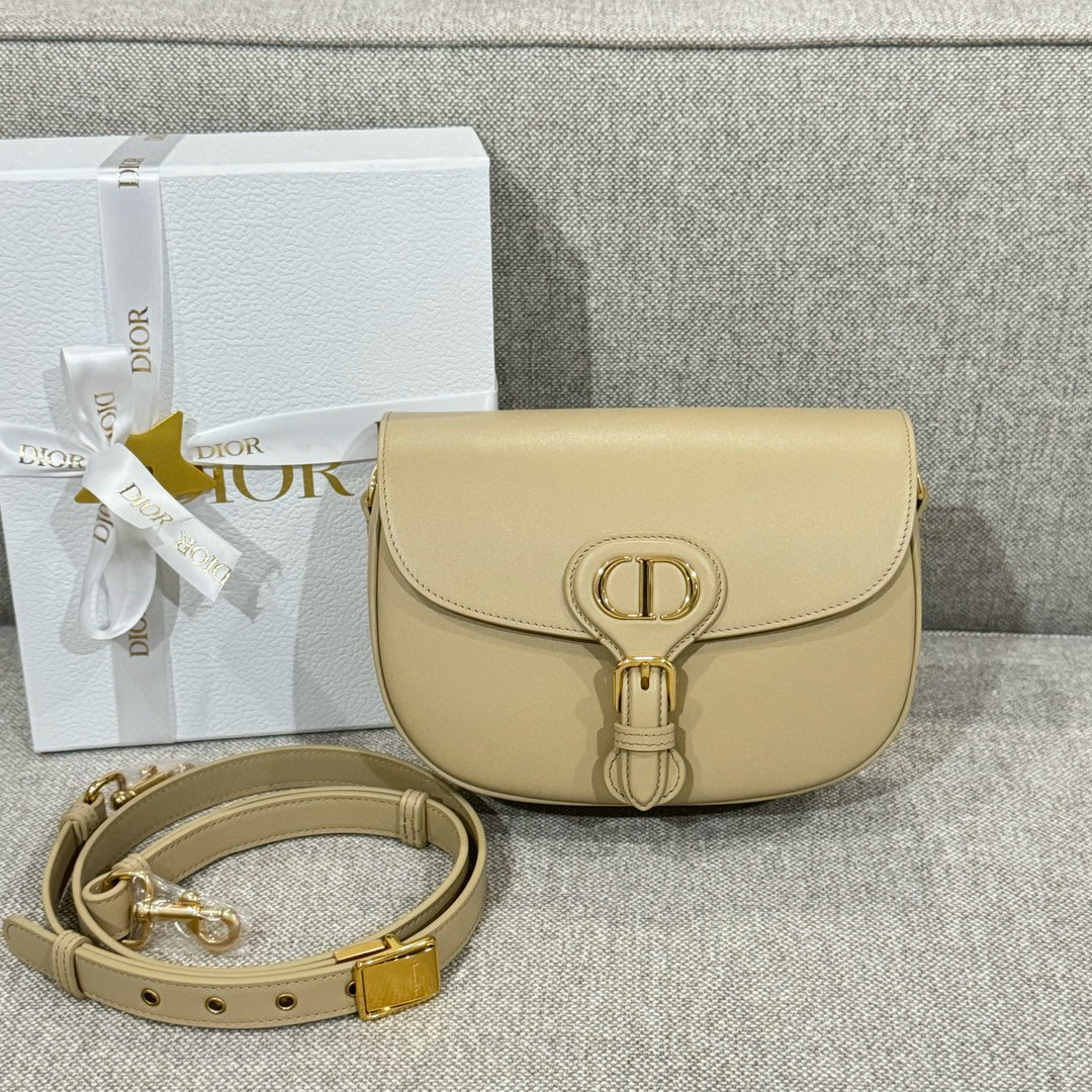 디올 Dior Medium Bobby Bag Beige 22cm