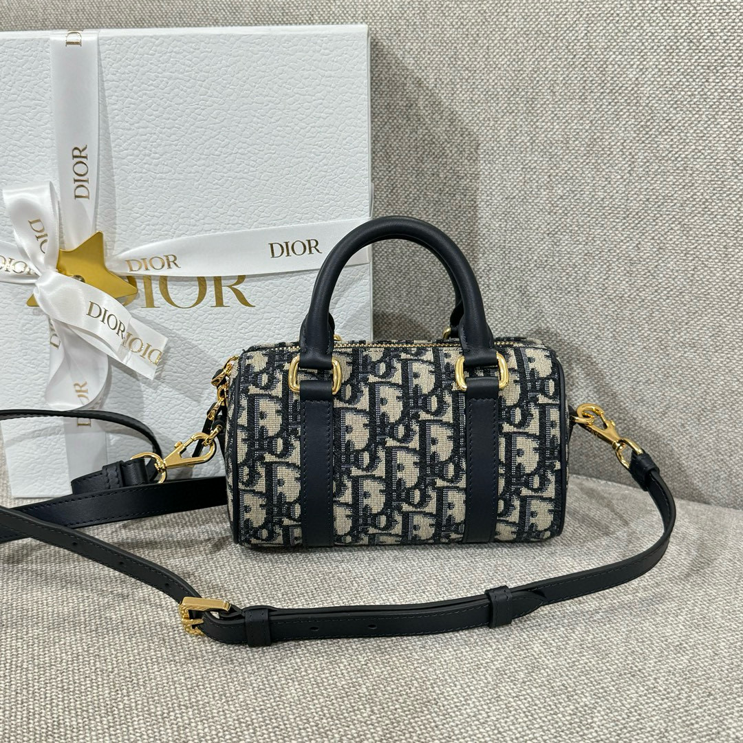 디올 Dior Groove 17 Nano Bag Oblique Jacquard Blue