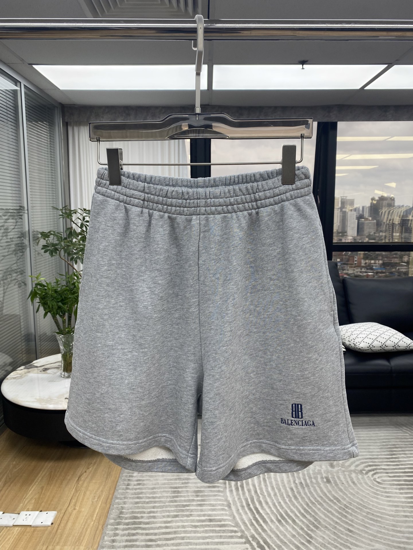 발렌시아가 Balenciaga 반바지