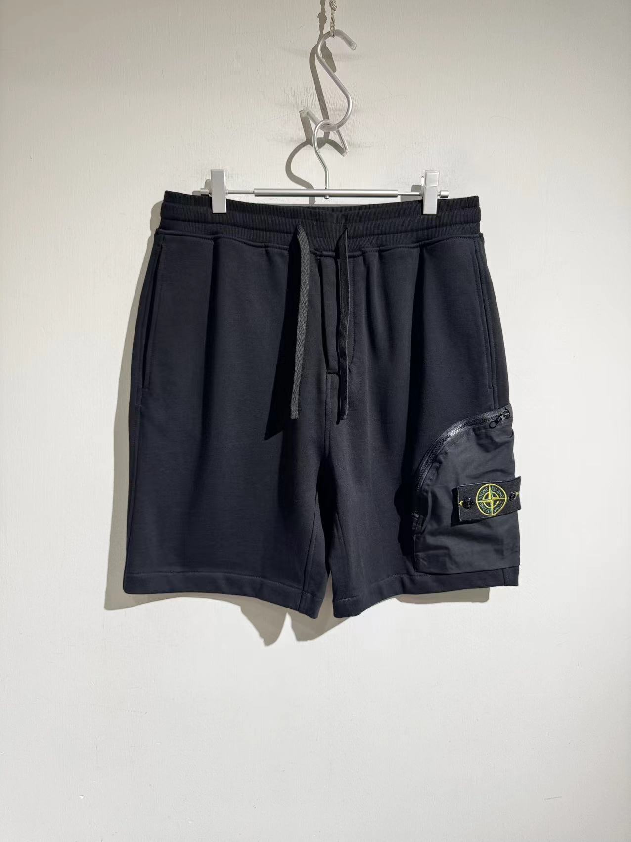 스톤아일랜드 Stone Island 반바지