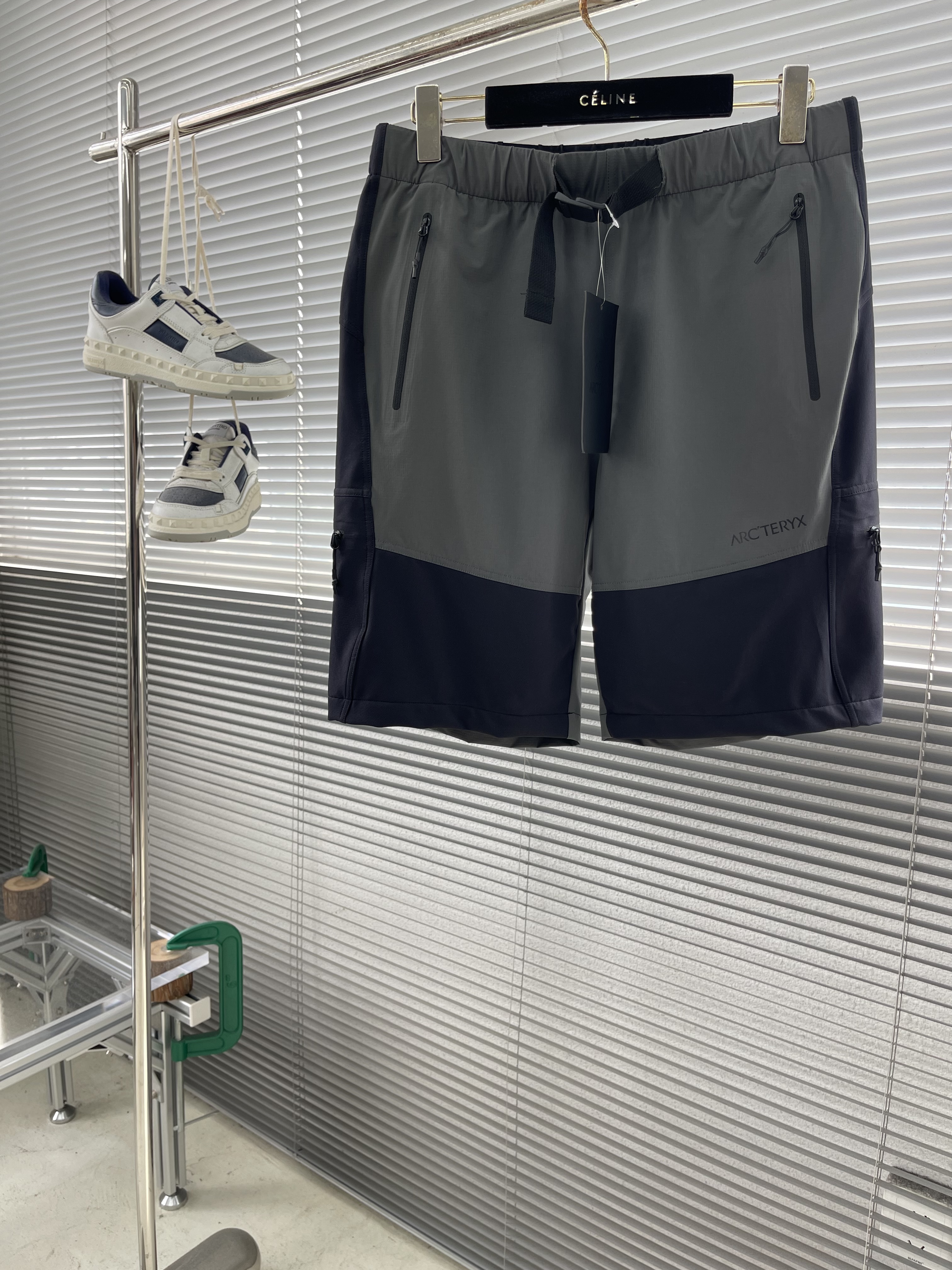 아크테릭스 ARC'TERYX 반바지