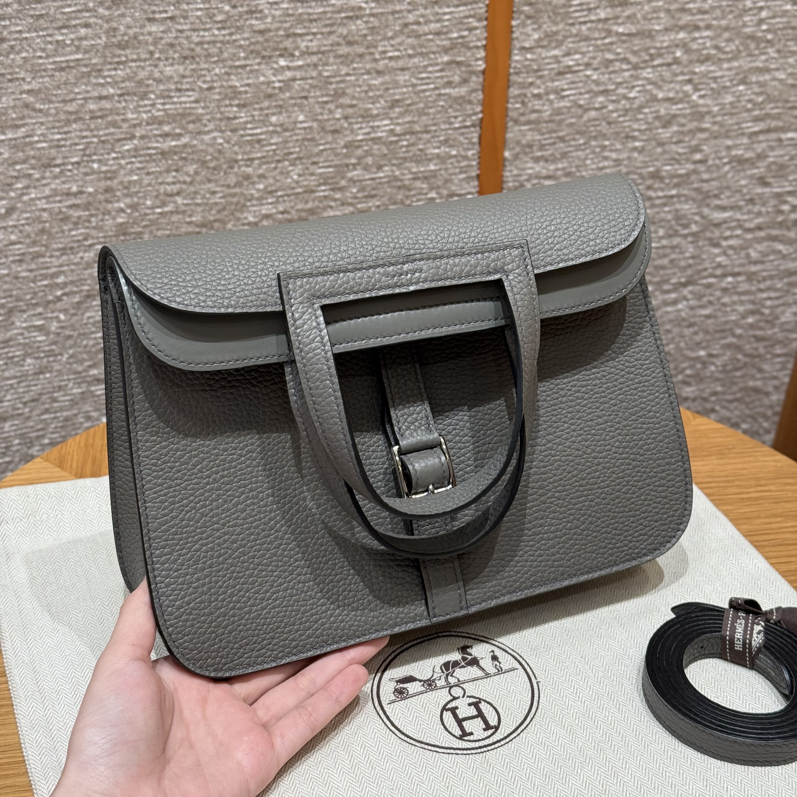 에르메스 Hermes Halzan 25cm clemence 0L Girs Meyer/silver