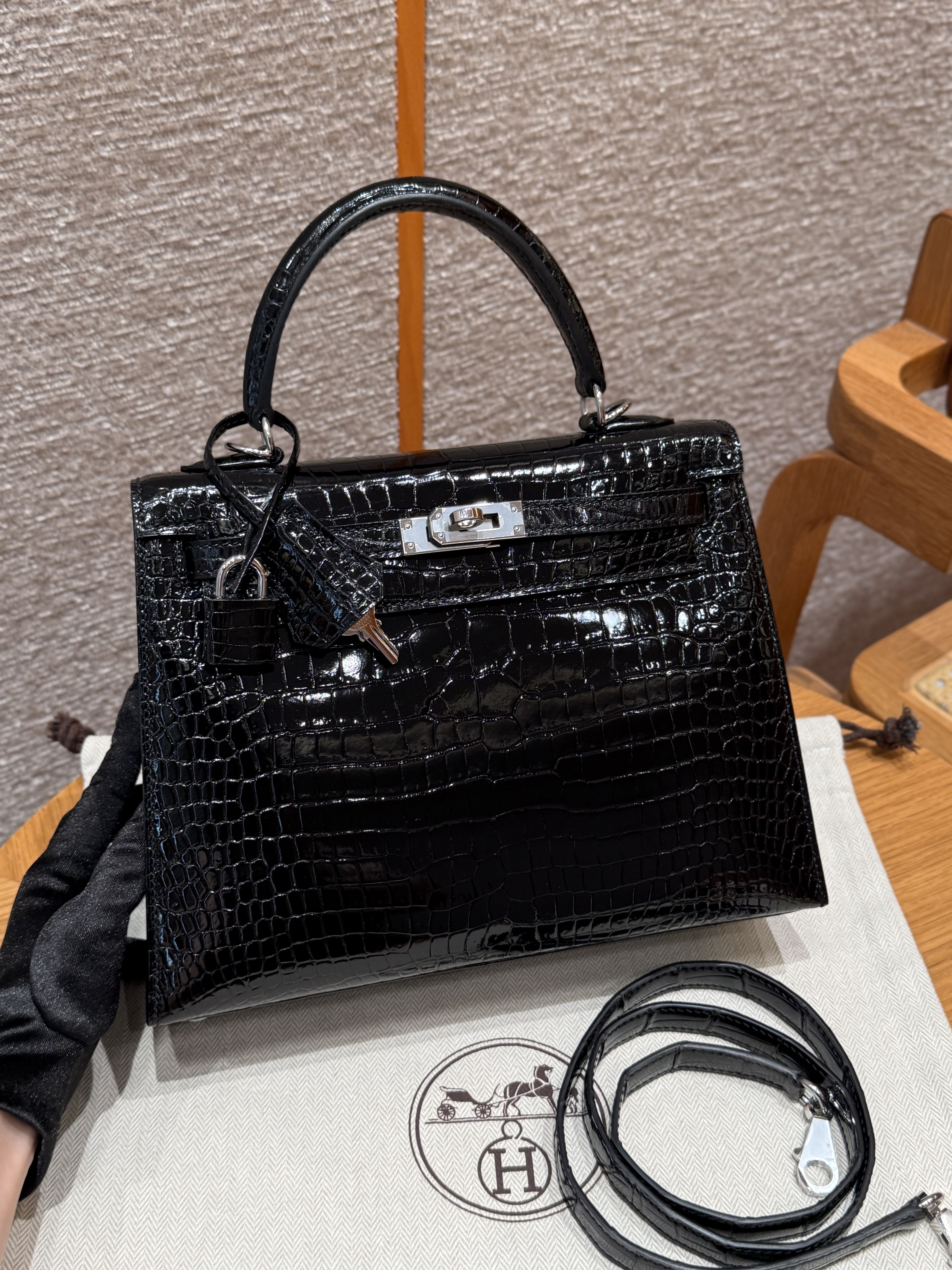 에르메스 Hermes Kelly 25cm Porosus crocodile 89 Noir/silver