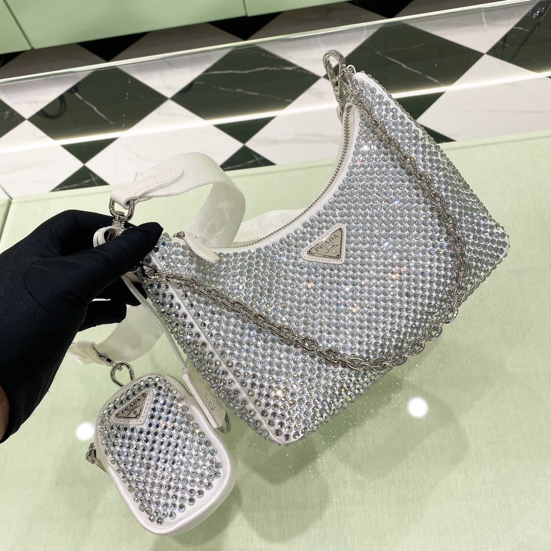 프라다 Prada Re-edition2005 Hobo Bag 22CM