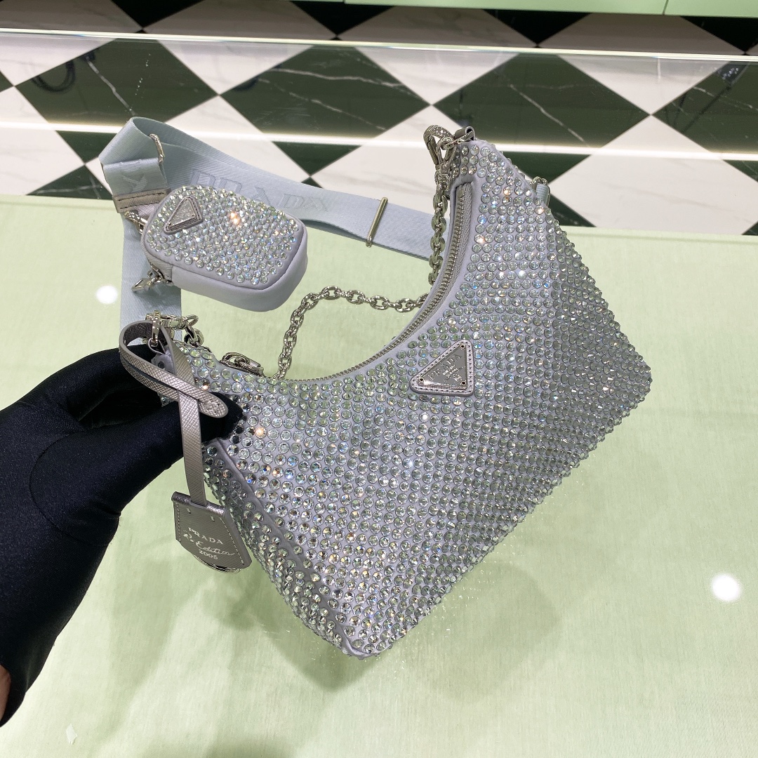 프라다 Prada Re-edition2005 Hobo Bag 22CM