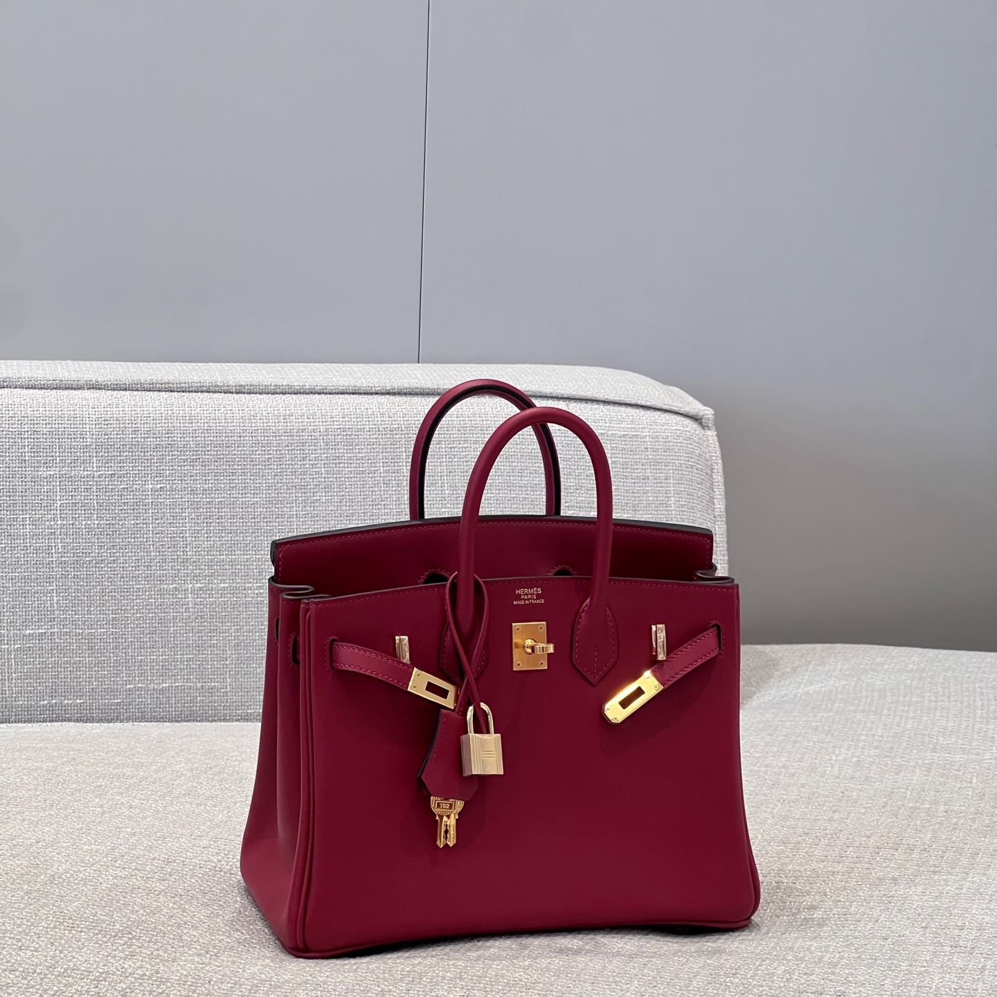 에르메스 Hermes Brikin 25cm Swift K1 Rouge grenat/gold