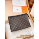 루이비통 Louis Vuitton M61692 Pochette Voyage Brown 27cm