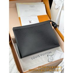 루이비통 Louis Vuitton M81326 Pochette Voyage Black 27cm