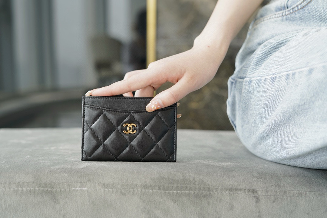 샤넬 Chanel Classic Card Holder Black gold 11.5cm