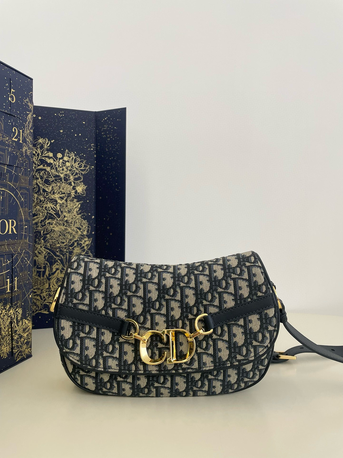 디올 Dior Small CD Besace Bag Oblique Jacquard Blue 24cm