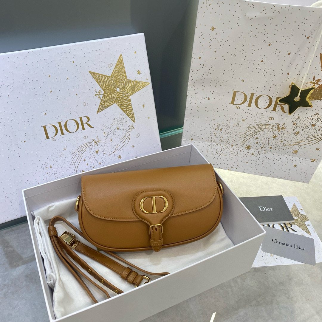 디올 Dior Medium Bobby Bag Brown 21cm