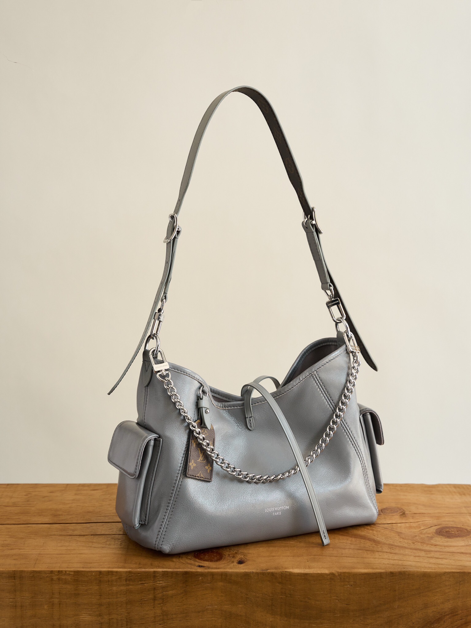 루이비통 Louis Vuitton M12579 CarryAll Cargo PM Trianon Grey 33.5CM