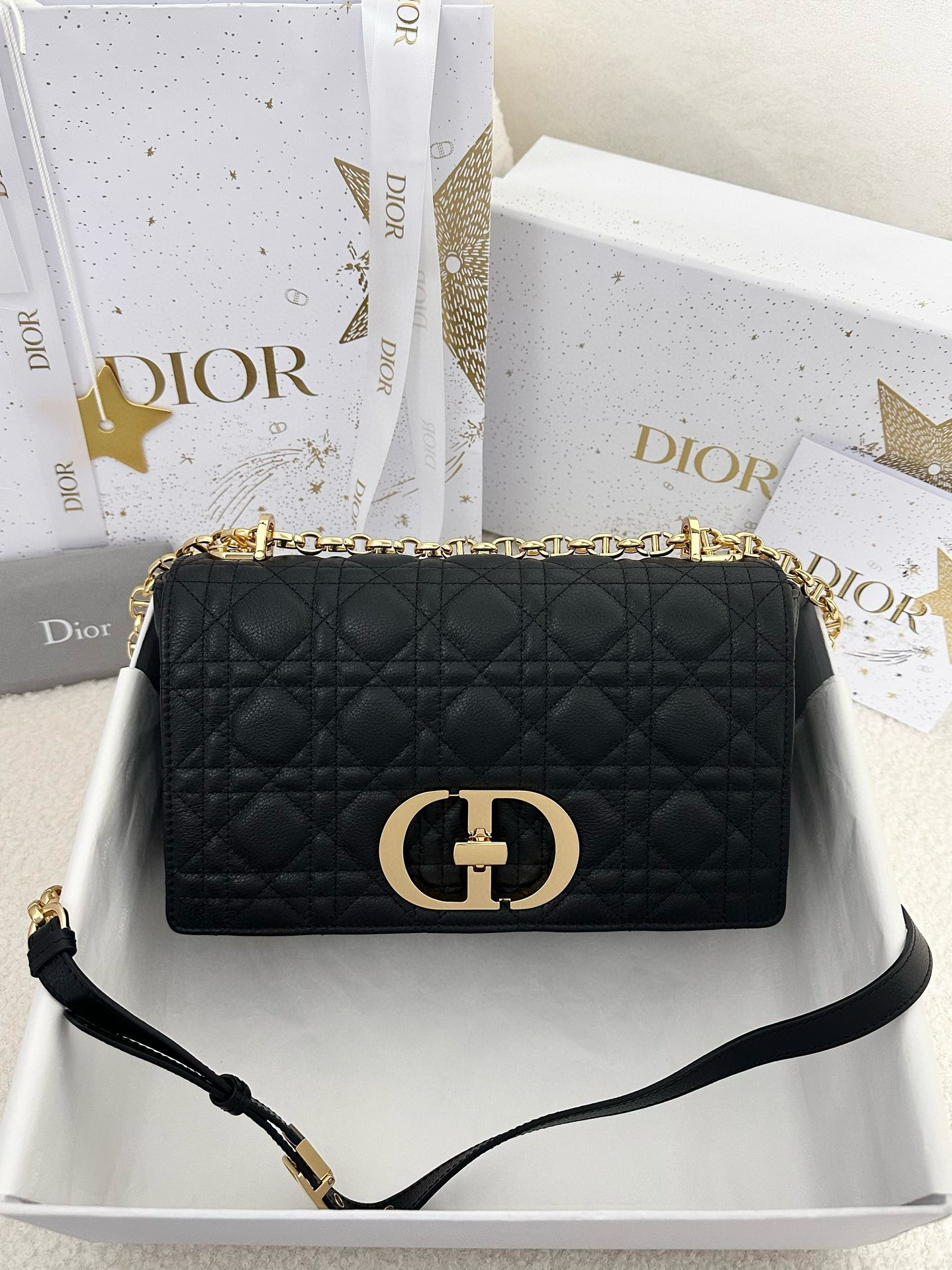 디올 Dior Medium Dior Caro Bag Black 25.5cm
