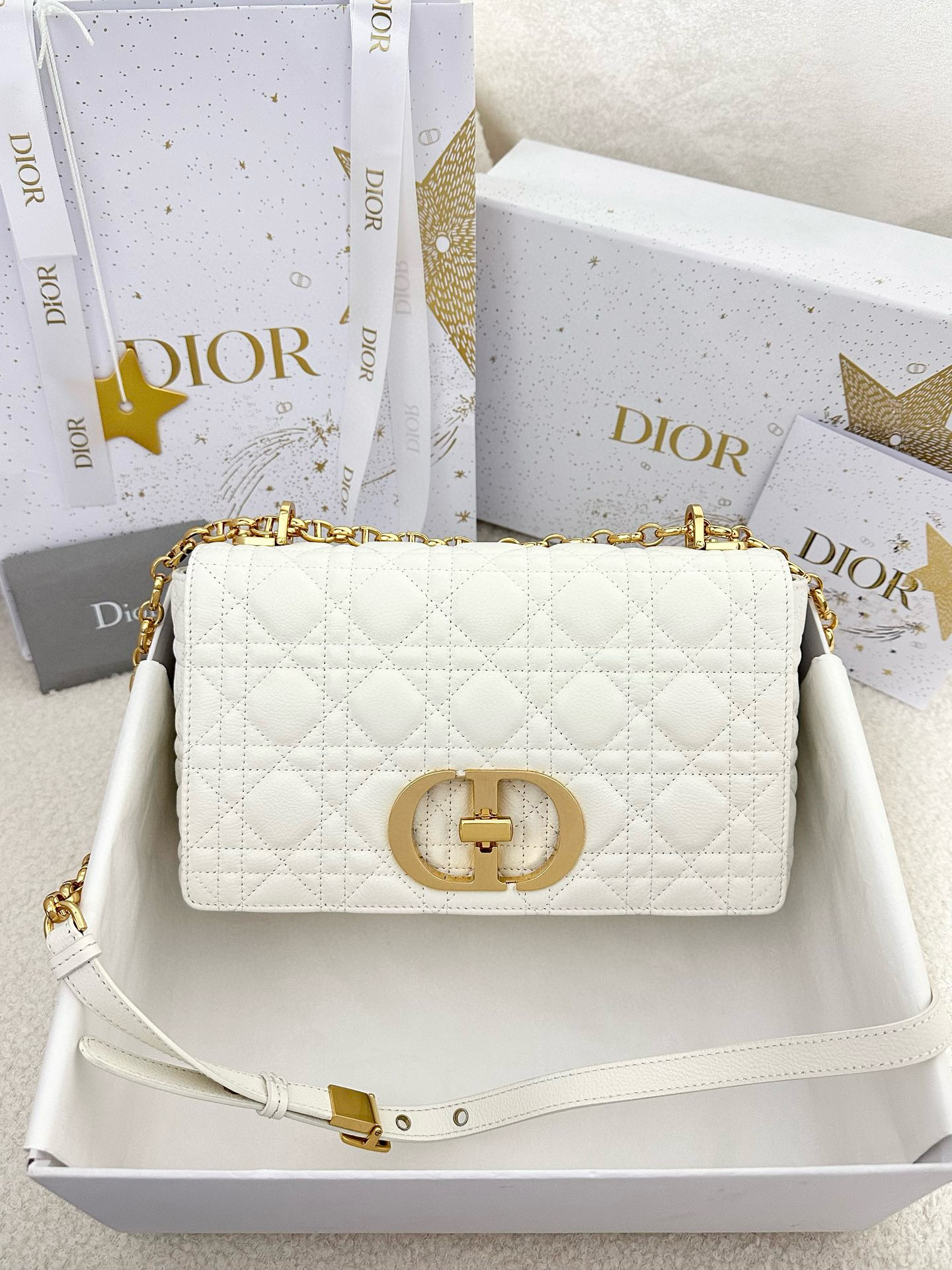 디올 Dior Medium Dior Caro Bag White 25.5cm