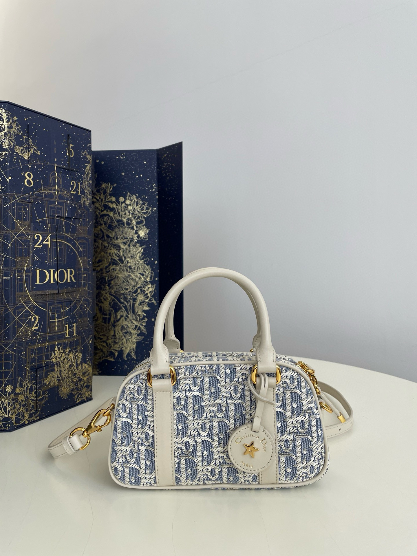 디올 Dior D-Vibe East-West Nano Bag Blue Oblique Chambray with Raffia Effect 20.5cm