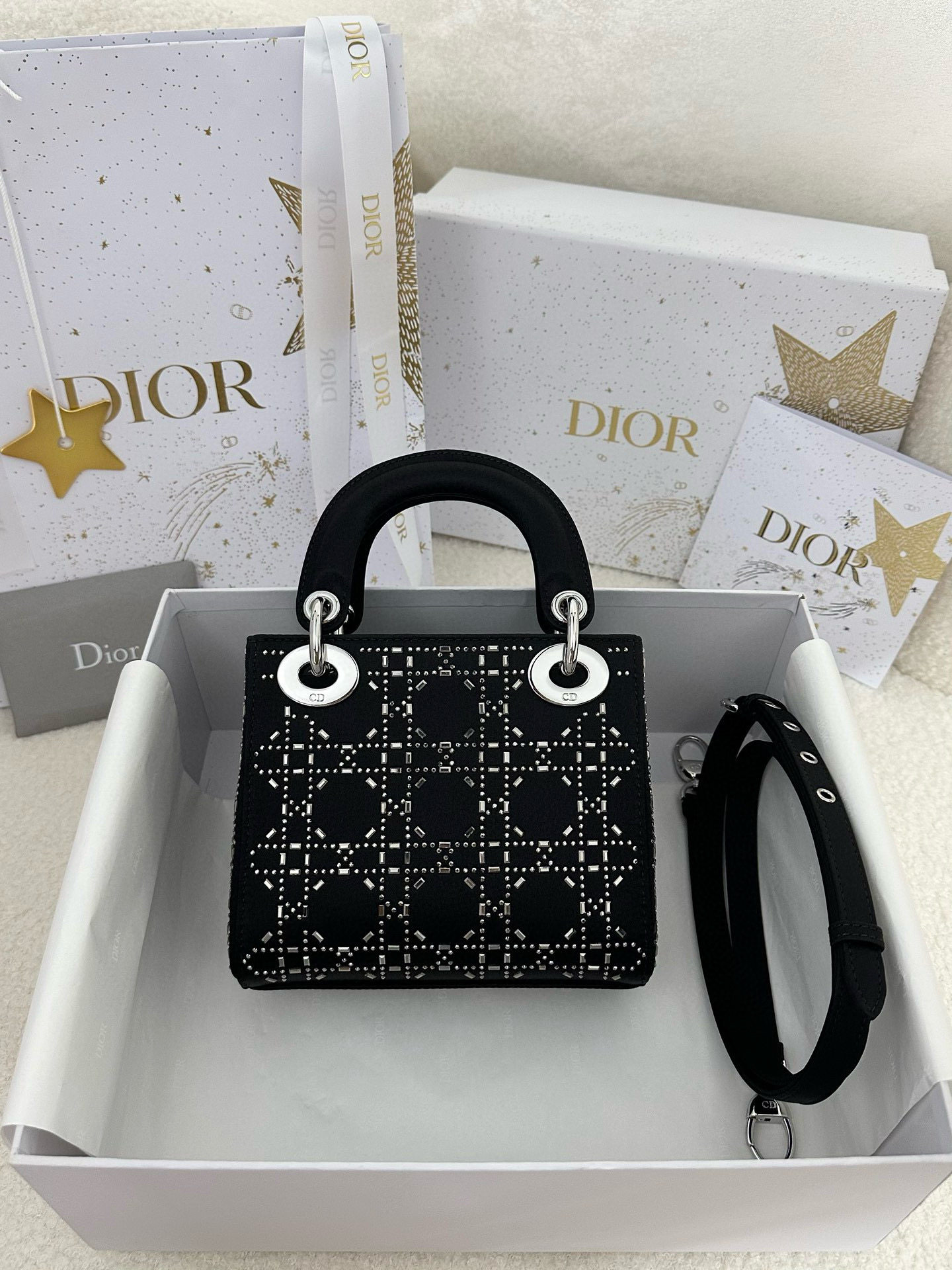 디올 Dior Mini Lady Dior Bag Black 17cm