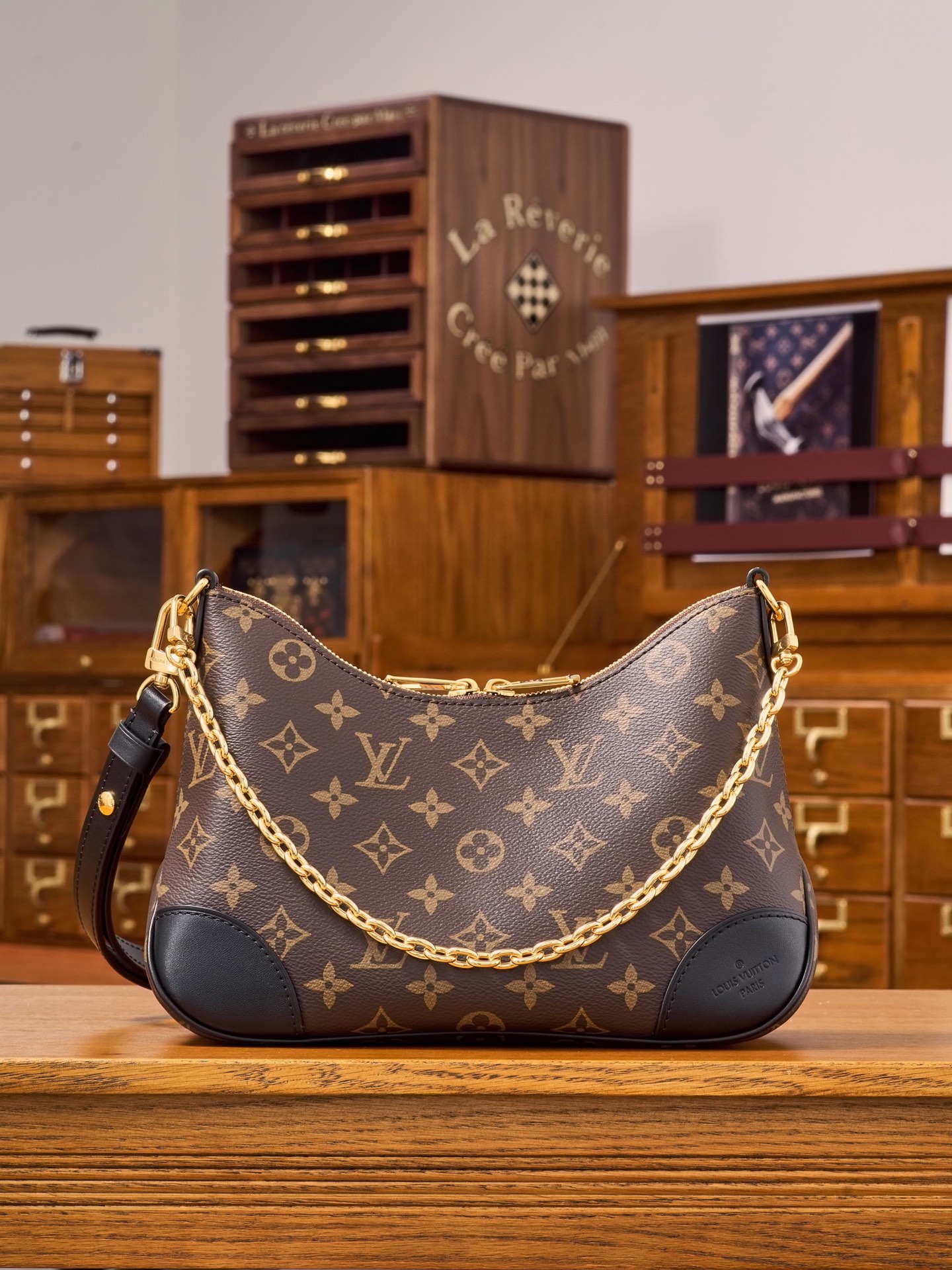 루이비통 Louis Vuitton M45831 Boulogne Monogram Black 29CM