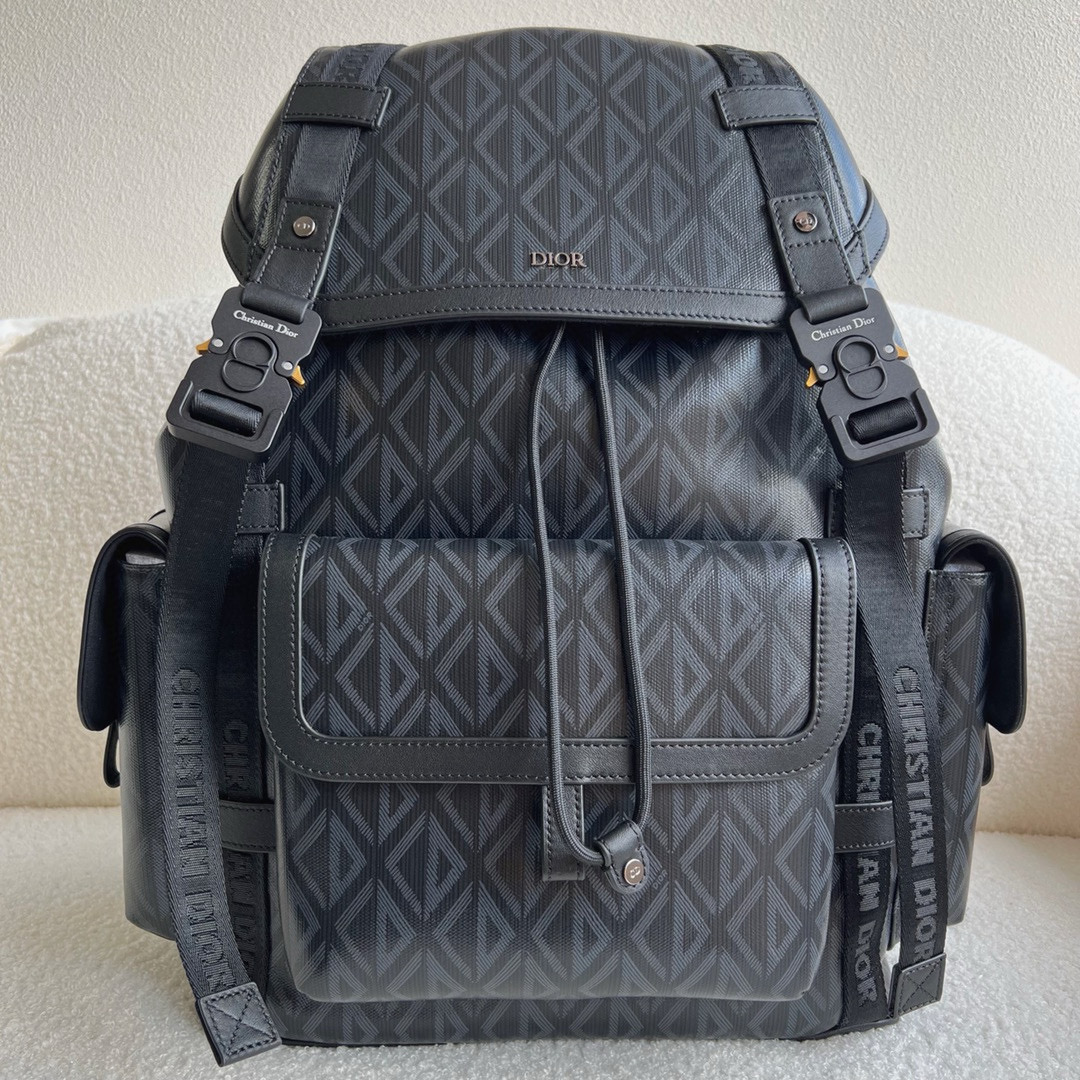 디올 Dior Hit the Road Backpack with Flap Black 43cm