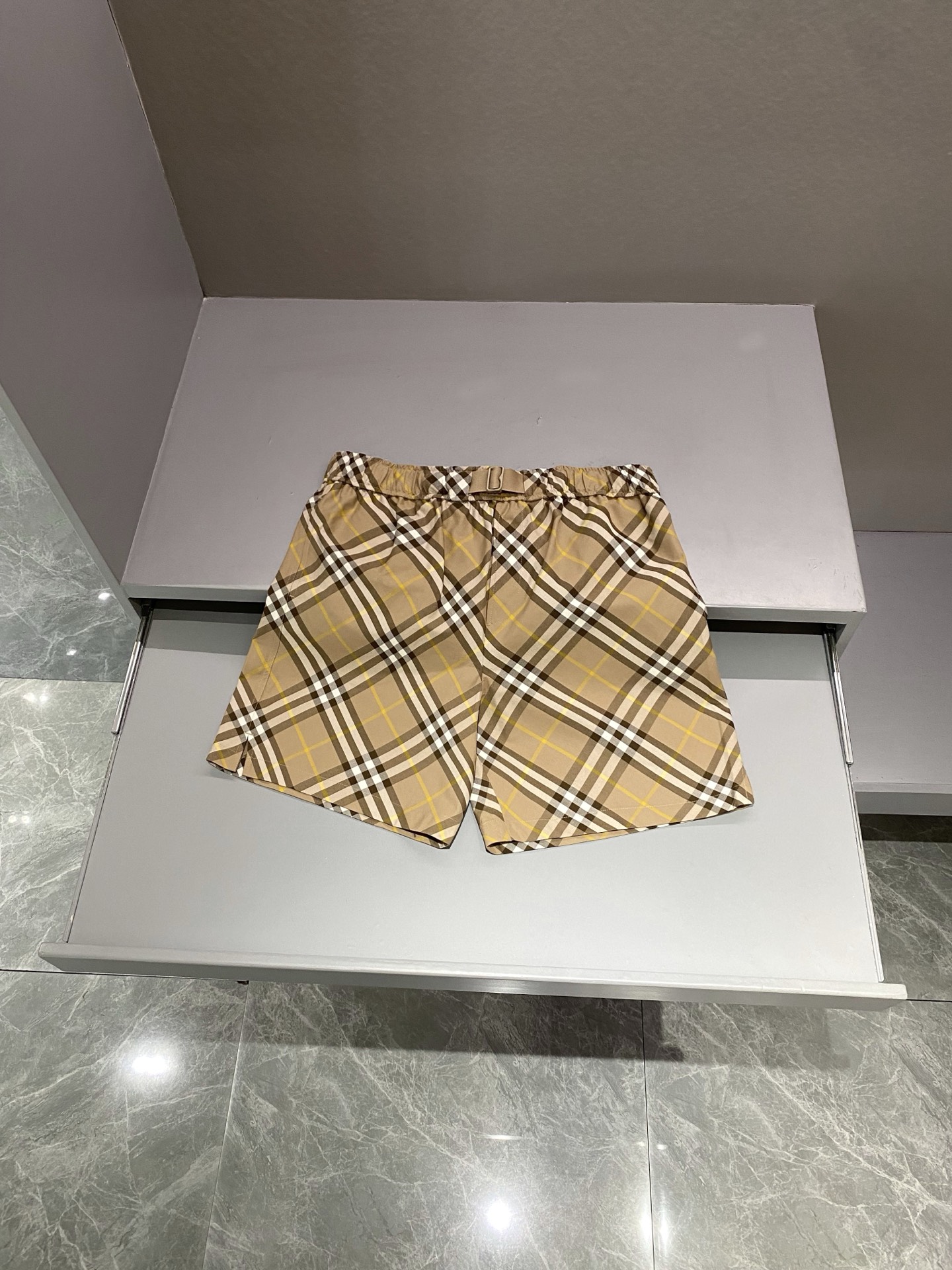 버버리 Burberry 반바지