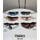 Oakley OO9208