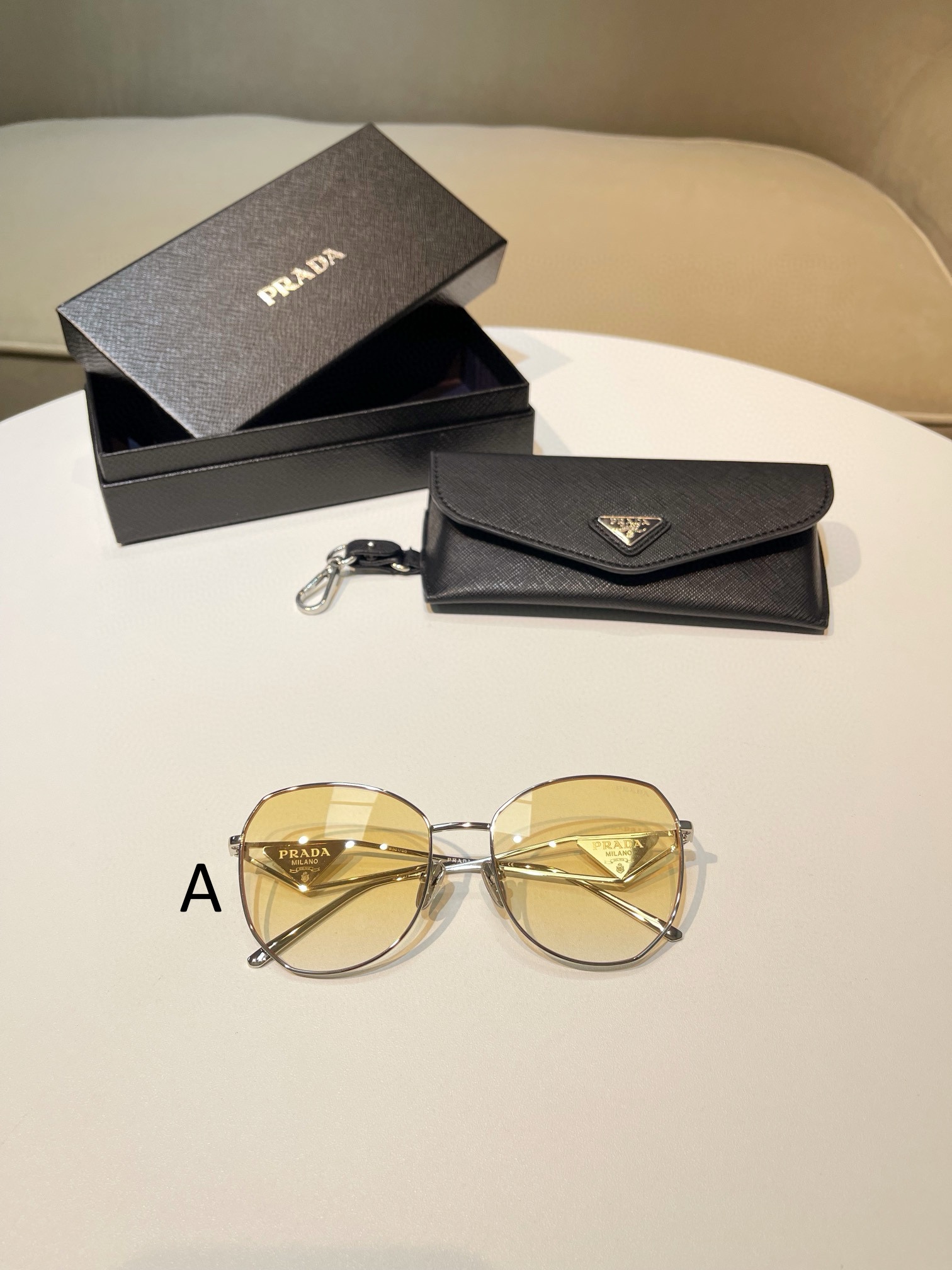 프라다 Prada 57-18-140