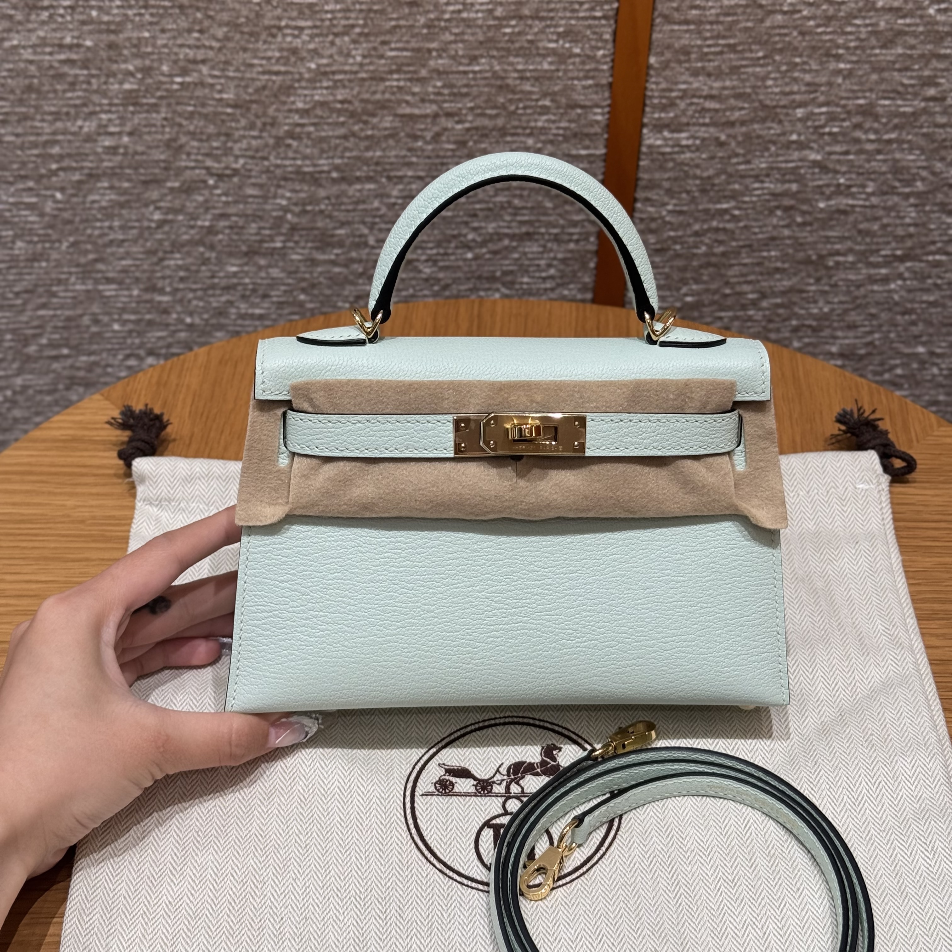 에르메스 Hermes Mini Kelly 19cm Chèvre 0S Vert Fizz/gold