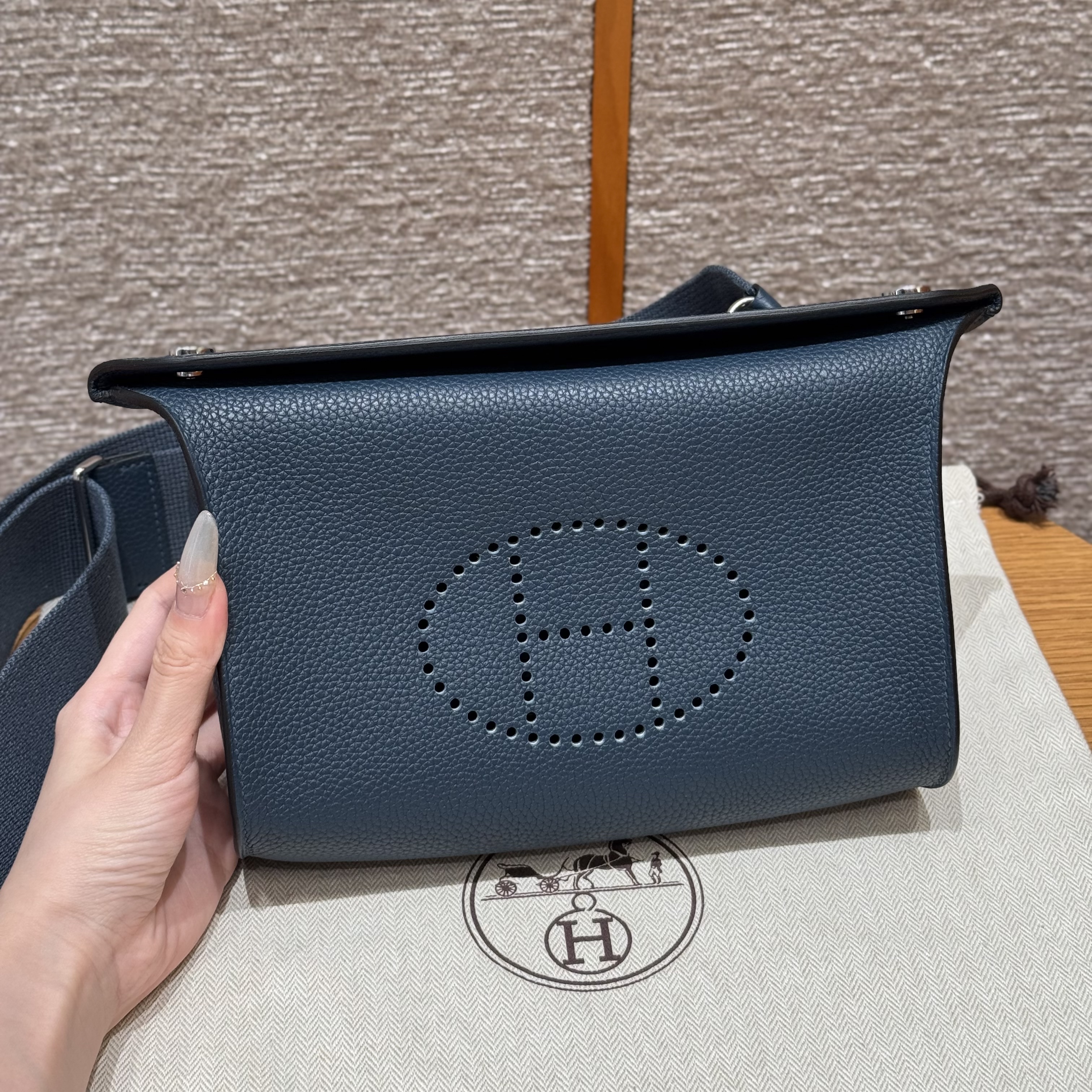 에르메스 Hermes Videpoches Togo 7P Blue De Presse/silver