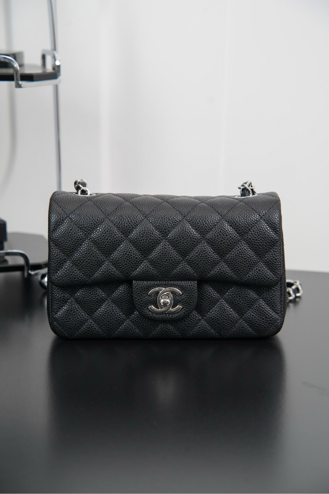 샤넬 Chanel Mini Classic Flap Bag A69900 Black silver 20cm