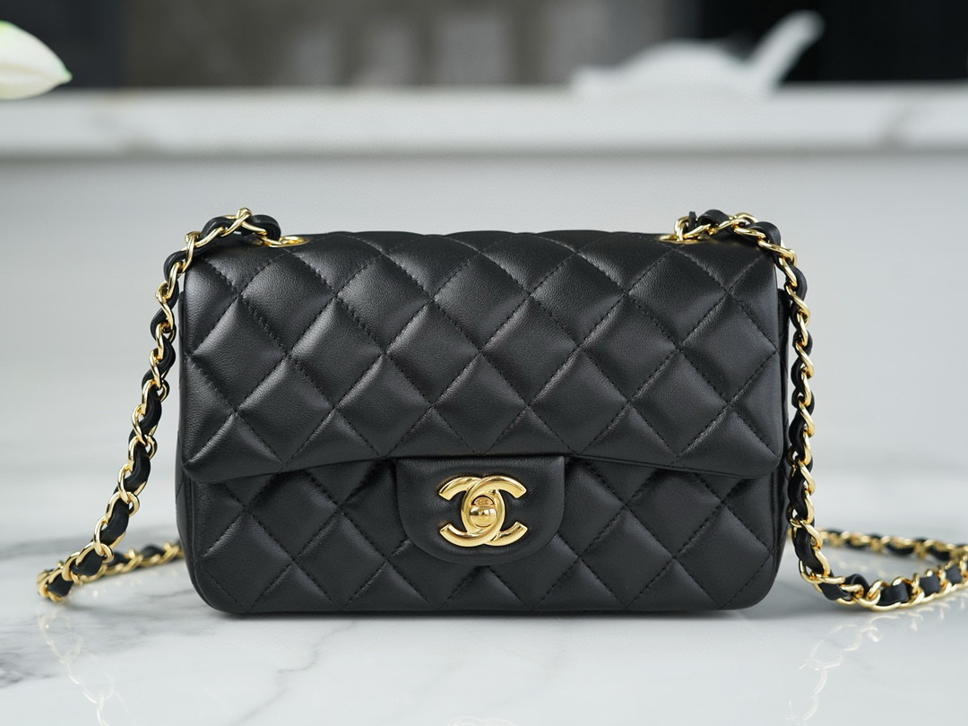 샤넬 Chanel Mini Classic Flap Bag A69900 Black gold 20cm