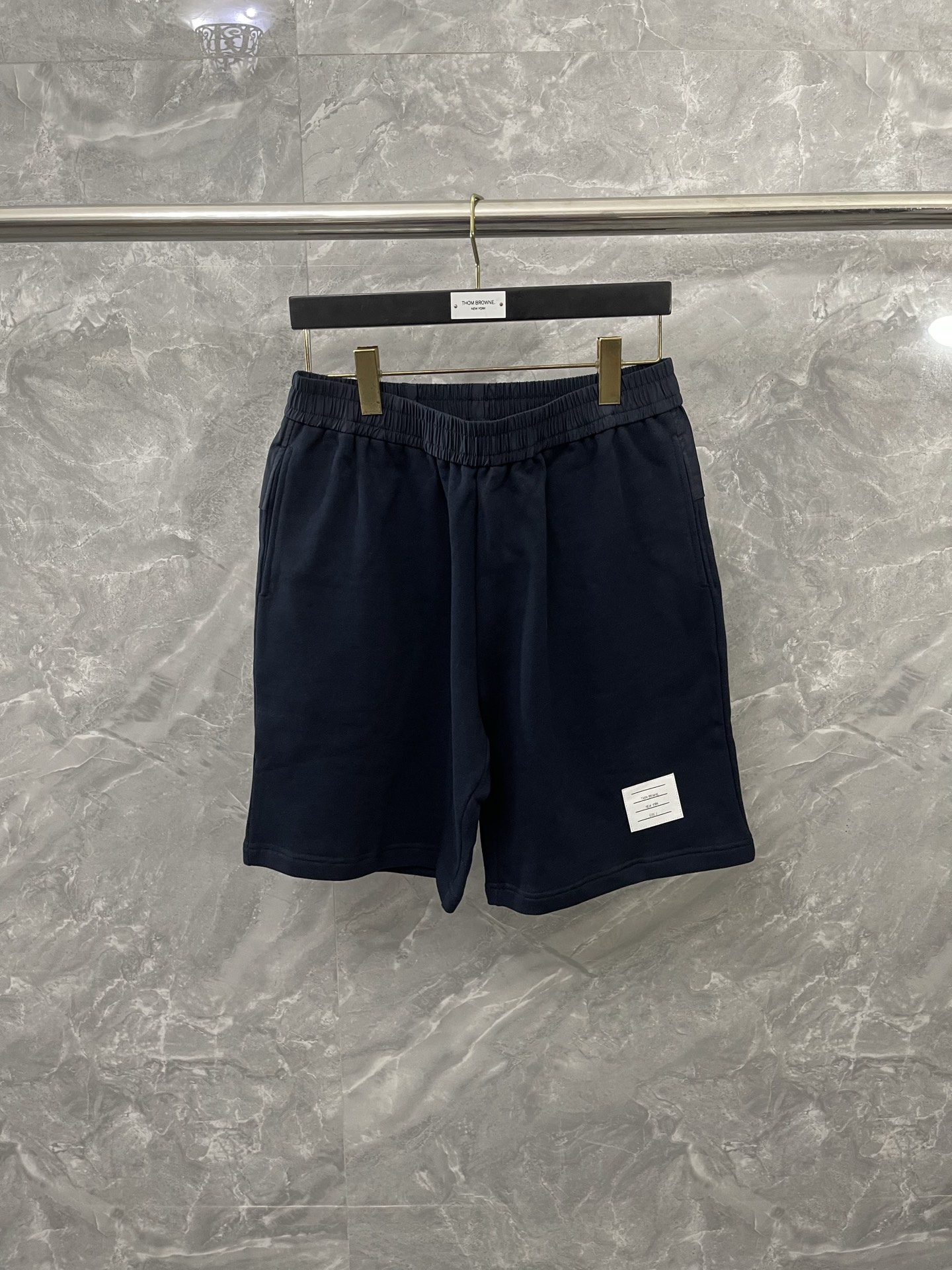 톰브라운 Thom Browne 반바지