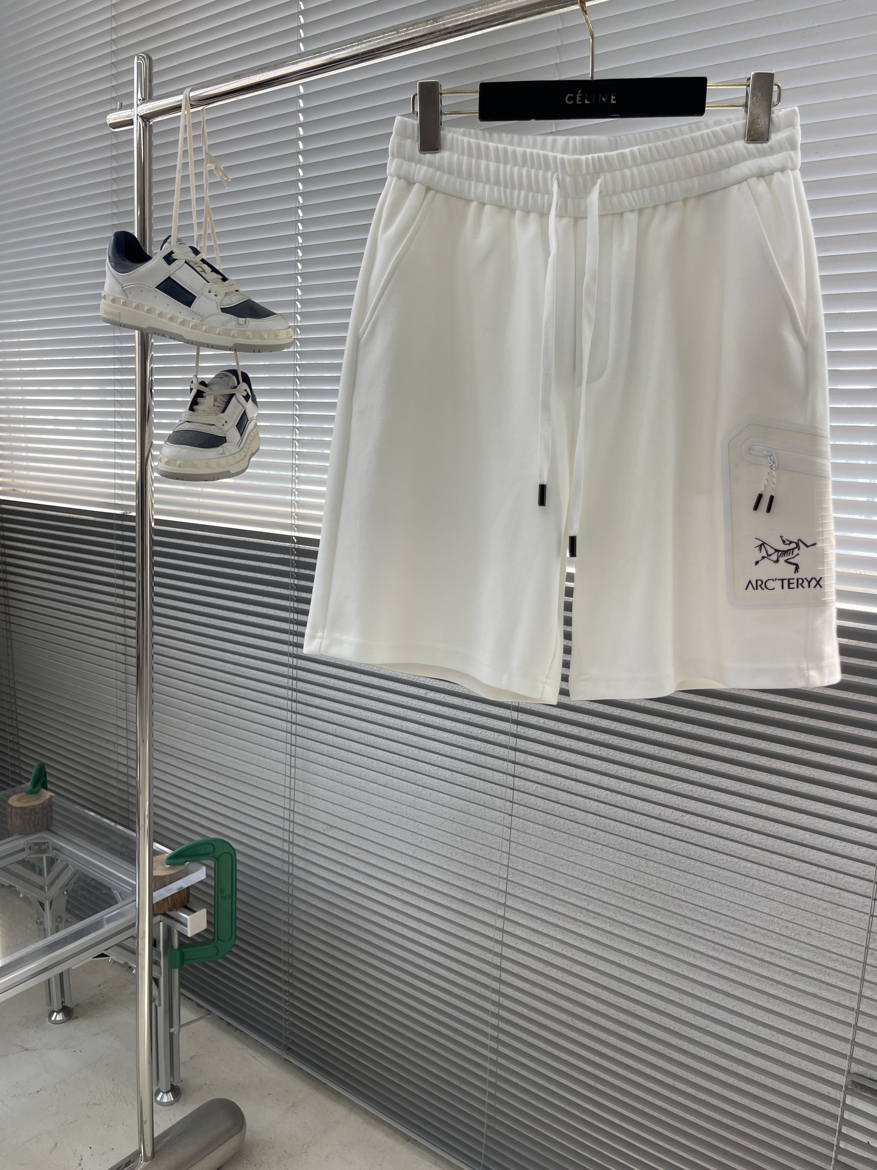 아크테릭스 ARC'TERYX 반바지